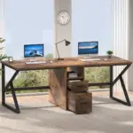 The 02.01.C_结果 is a wooden double workstation desk with two computers, a lamp, houseplants, and a wall clock in a bright room with large windows—ideal for ODM or OEM office setups.